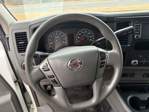 Used 2016 Nissan NV 2500 SV w/ Technology Package image 17