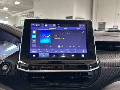 Used 2022 Jeep Compass Trailhawk w/ Sun and Sound Group AWD/4WD image 26