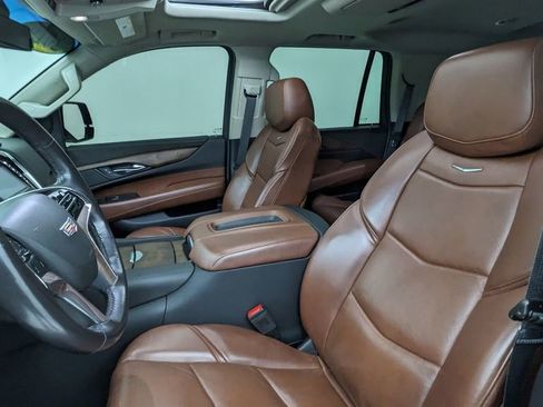 Used 2019 Cadillac Escalade Premium Luxury w/ Escalade Sport Edition AWD/4WD image 2