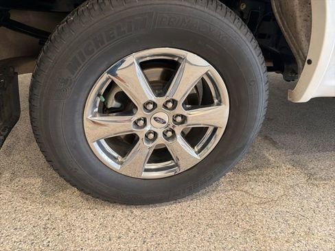 Used 2019 Ford F150 Lariat w/ Equipment Group 502A Luxury image 6