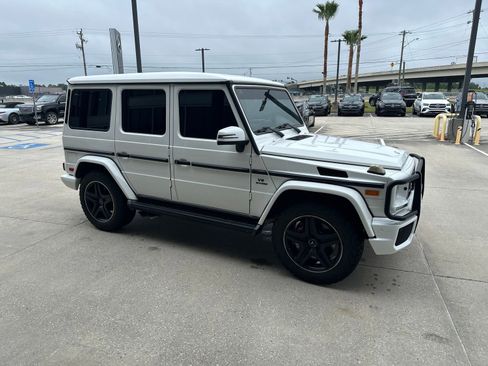 Used 2017 Mercedes-Benz G 63 AMG 4MATIC image 4