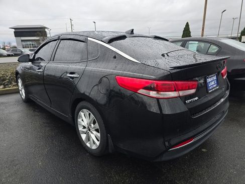 Used 2018 Kia Optima LX w/ 17" Alloy Wheels Package image 7