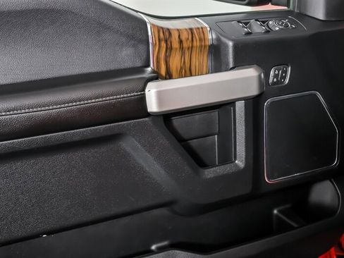 Used 2018 Ford F150 Lariat w/ Equipment Group 502A Luxury image 14