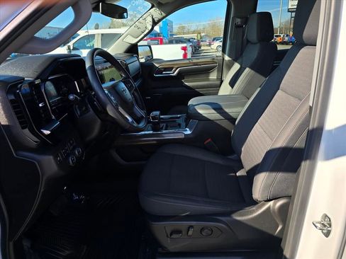 Used 2023 Chevrolet Silverado 1500 RST w/ Convenience Package II image 11