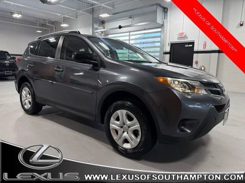 Used 2015 Toyota RAV4 LE FWD image 1