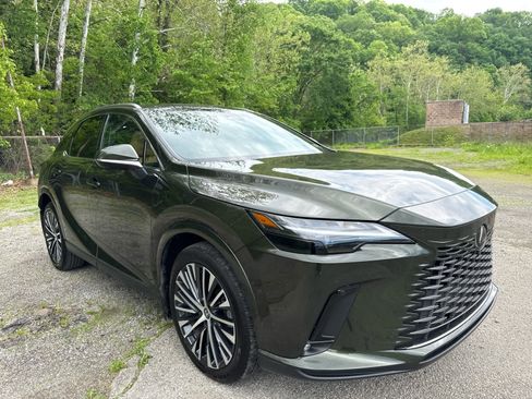 Used 2025 Lexus RX 350 AWD/4WD image 3