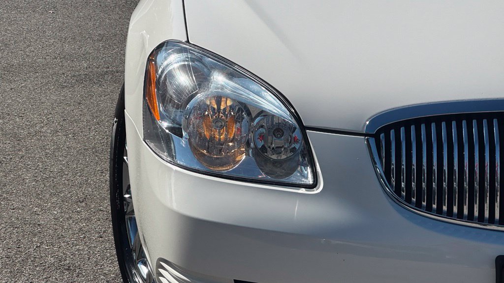 Used 2009 Buick Lucerne CXL FWD image 8