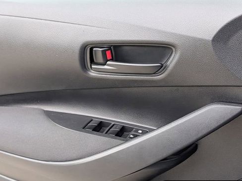 Used 2023 Toyota Corolla LE FWD image 22