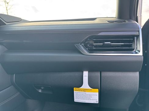 New 2026 GMC Yukon XL Elevation image 23