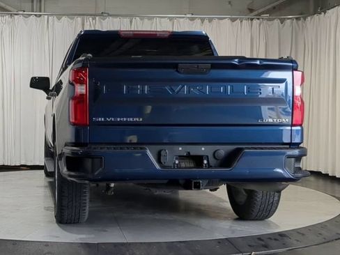 Used 2021 Chevrolet Silverado 1500 Custom w/ Safety Confidence Package AWD/4WD image 9