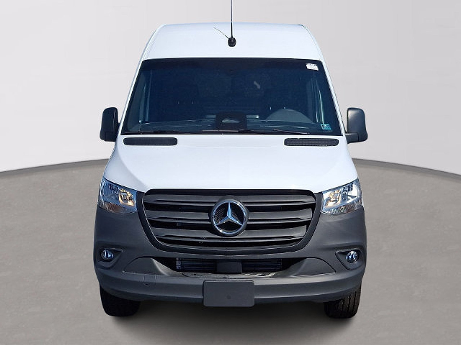 Used 2026 Mercedes-Benz Sprinter 2500 image 2