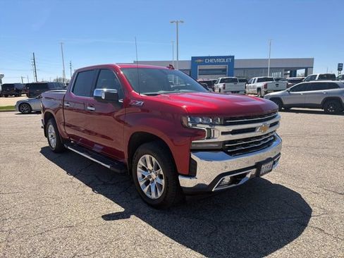 Used 2022 Chevrolet Silverado 1500 LTZ AWD/4WD image 2