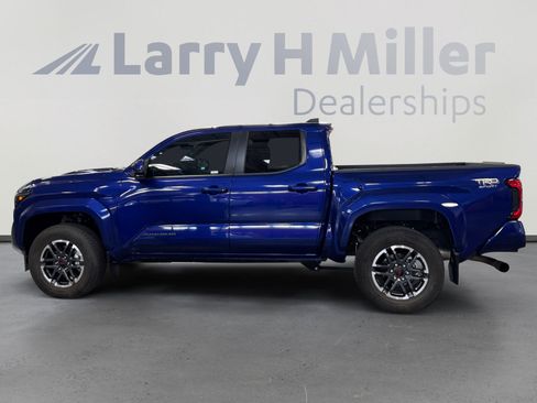Certified 2024 Toyota Tacoma TRD Sport AWD/4WD image 2