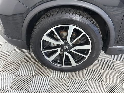 Used 2019 Nissan Rogue SL AWD/4WD image 8