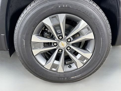 New 2026 Chevrolet Equinox LT w/ Convenience Package II FWD image 31