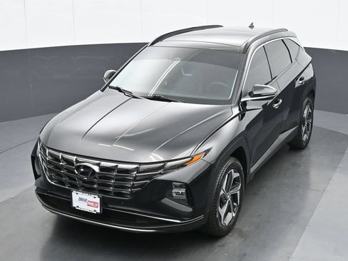 Used 2024 Hyundai Tucson Limited AWD/4WD image 16