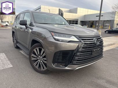 Used 2023 Lexus LX 600 4WD w/ Luxury Package