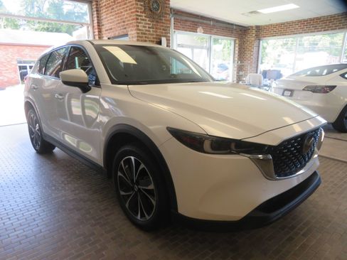 Used 2022 MAZDA CX-5 AWD 2.5 S w/ Premium Package image 3