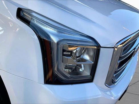 Used 2020 GMC Yukon SLT AWD/4WD image 26