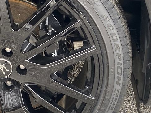 New 2024 Maserati Levante Modena Ultima image 11