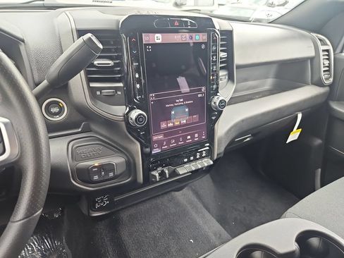 New 2026 RAM 2500 Tradesman AWD/4WD image 19
