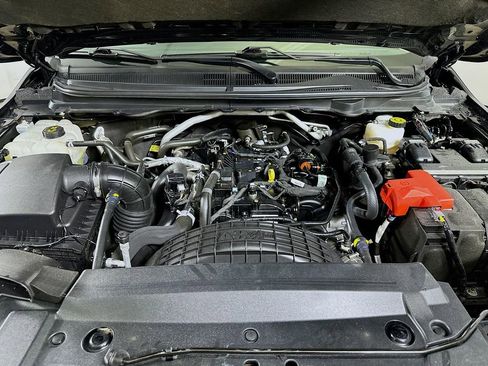 Used 2022 Ford Ranger XLT w/ Equipment Group 301A Mid image 9