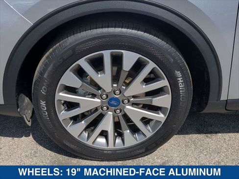 Certified 2022 Ford Escape Titanium FWD image 9