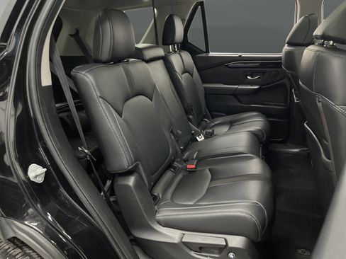 Used 2023 Honda Pilot Touring image 30