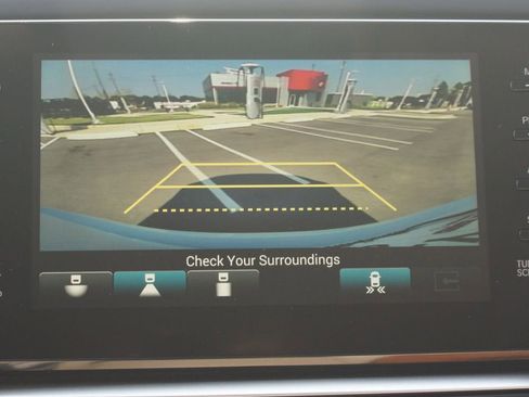 Used 2019 Honda Accord Touring image 7