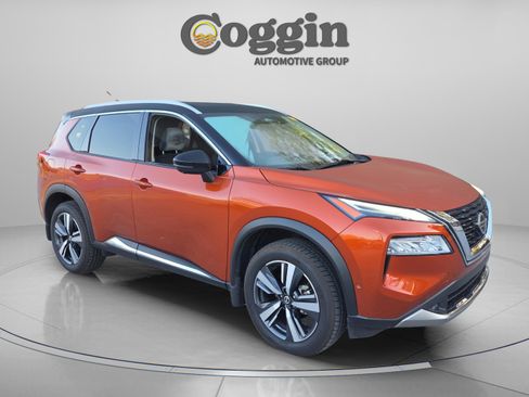 Used 2021 Nissan Rogue Platinum image 7