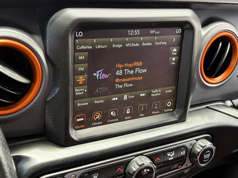 Used 2023 Jeep Gladiator Mojave w/ Trailer Tow Package AWD/4WD image 10