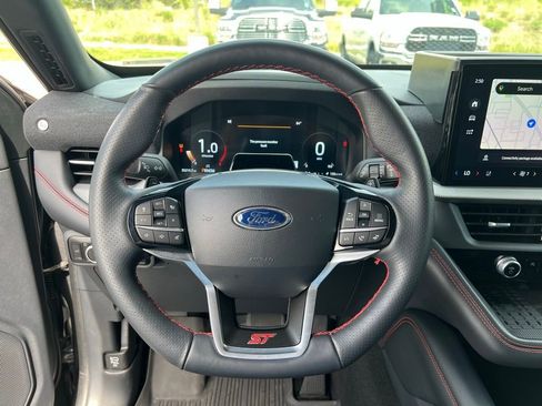 Used 2025 Ford Explorer ST AWD/4WD image 33