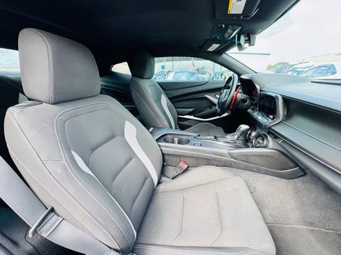Used 2019 Chevrolet Camaro SS image 14