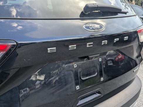 Used 2021 Ford Escape SEL w/ Equipment Group 302A AWD/4WD image 17