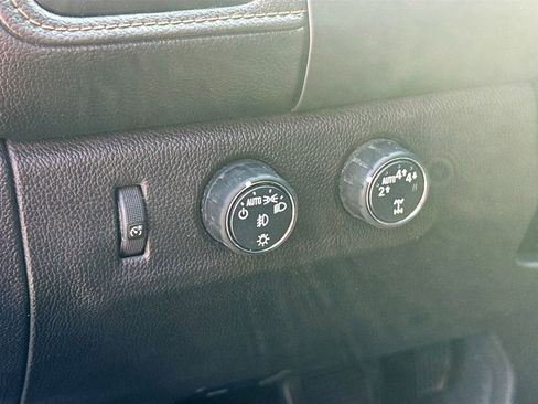 Used 2021 GMC Canyon AT4 w/ Driver Alert Package image 10