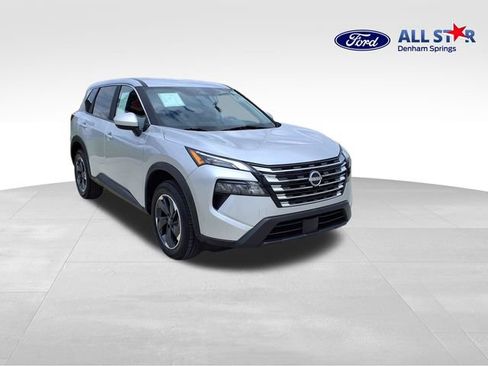 Used 2025 Nissan Rogue SV AWD/4WD image 1
