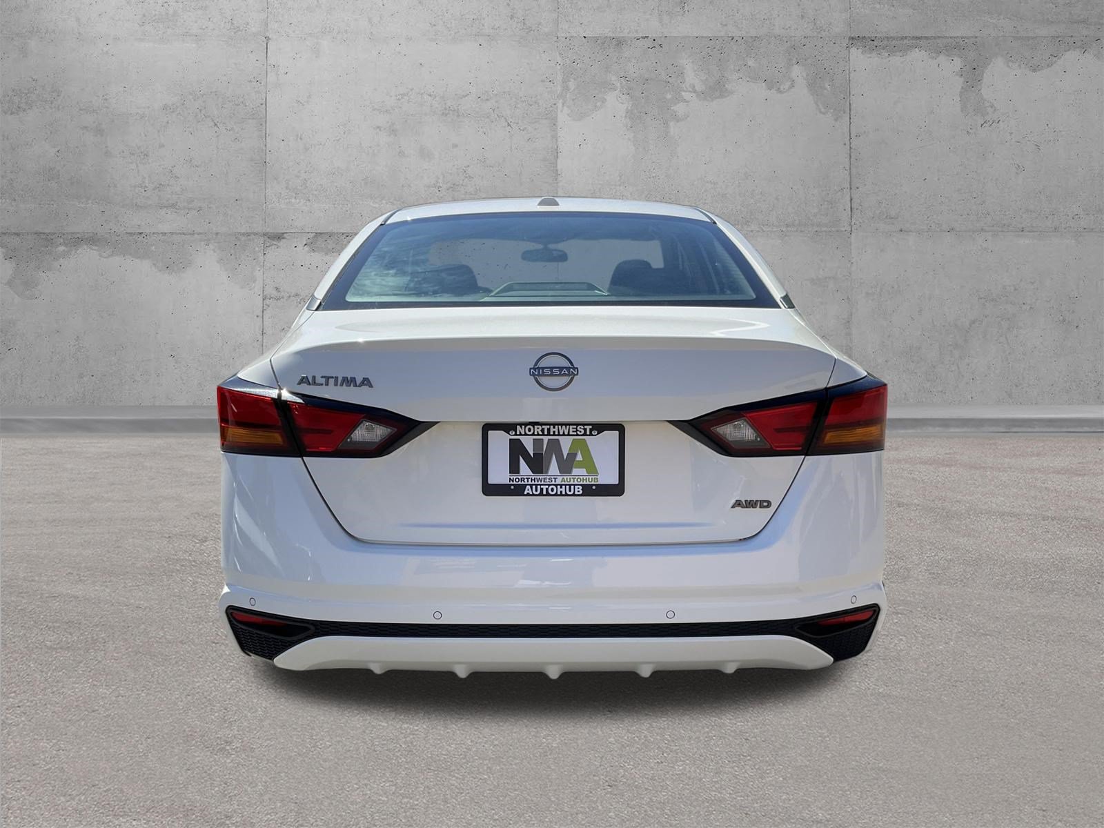 Used 2025 Nissan Altima 2.5 SV AWD/4WD image 4