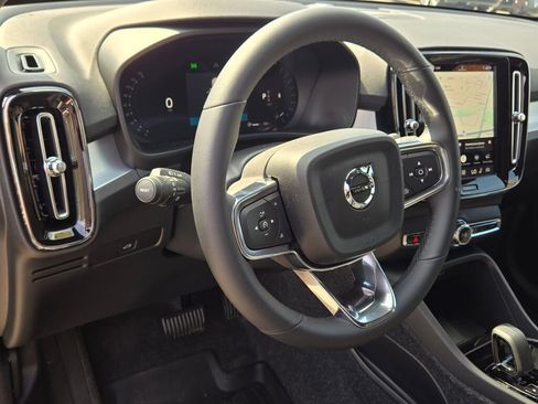 Used 2026 Volvo XC40 B5 Ultra w/ Climate Package AWD/4WD image 27