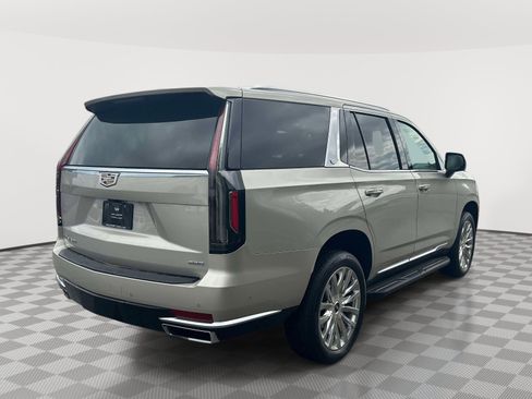 Used 2024 Cadillac Escalade Premium Luxury AWD/4WD image 6