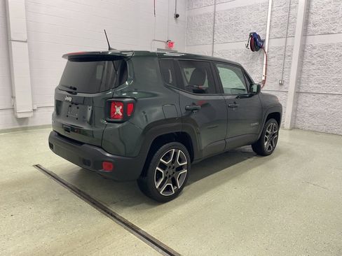 Used 2021 Jeep Renegade Sport image 3