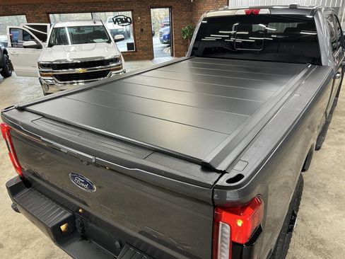 Used 2024 Ford F250 Lariat w/ Lariat Ultimate Package image 19