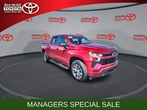Used 2024 Chevrolet Silverado 1500 RST w/ Convenience Package II AWD/4WD image 2