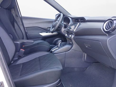 Used 2020 Nissan Kicks SV FWD image 24