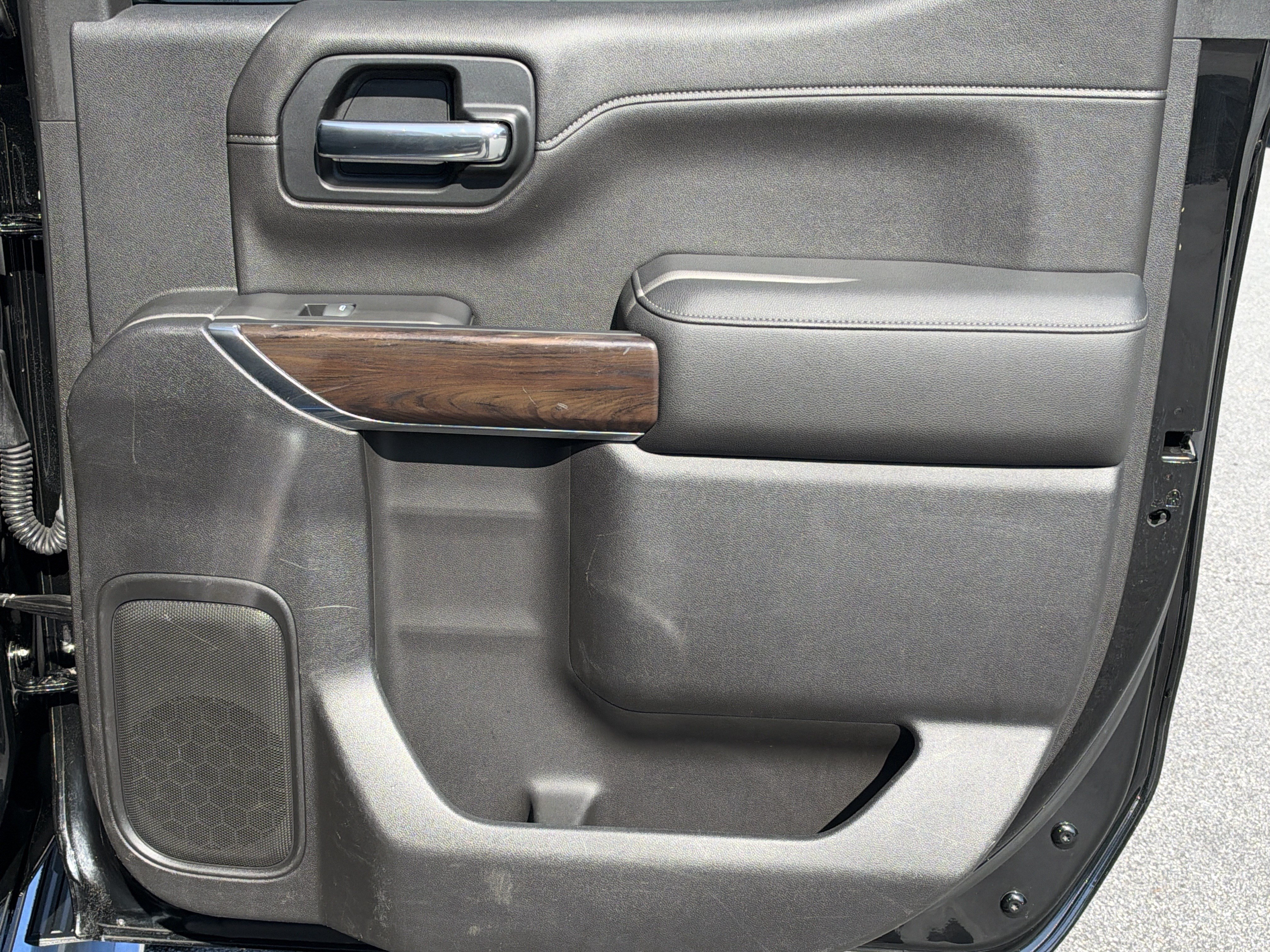 Used 2019 GMC Sierra 1500 SLT w/ SLT Premium Plus Package RWD image 19