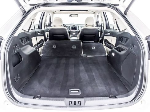 Used 2019 Ford Edge Titanium FWD image 37