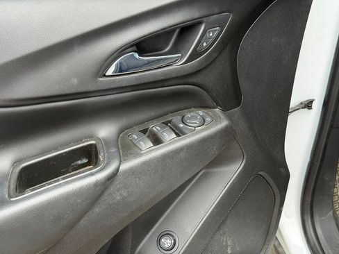 Used 2021 Chevrolet Equinox LT AWD/4WD image 11