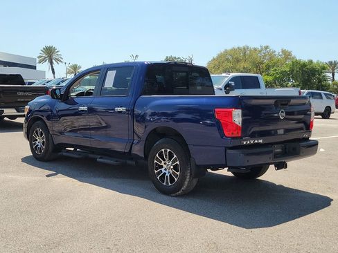 Used 2021 Nissan Titan SV w/ SV Convenience Package RWD image 4