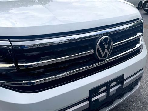 Used 2023 Volkswagen Atlas SEL image 32