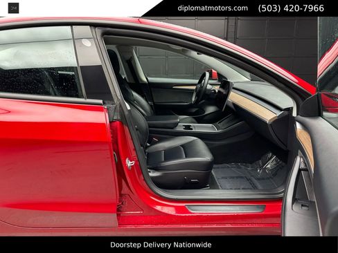 Used 2023 Tesla Model 3 Performance image 19