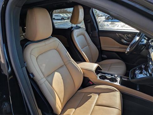 Certified 2022 Lincoln Corsair Reserve w/ Equipment Group 201A image 14